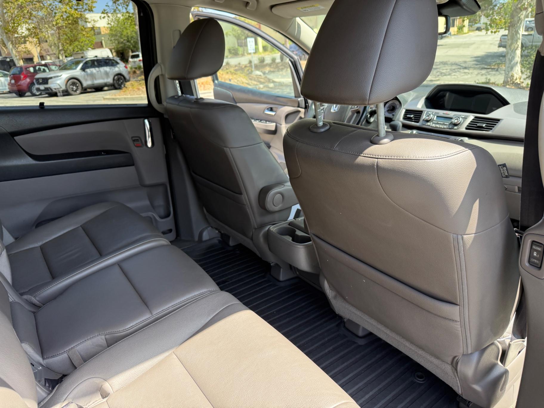 2017 Honda Odyssey EX-L - Photo 24