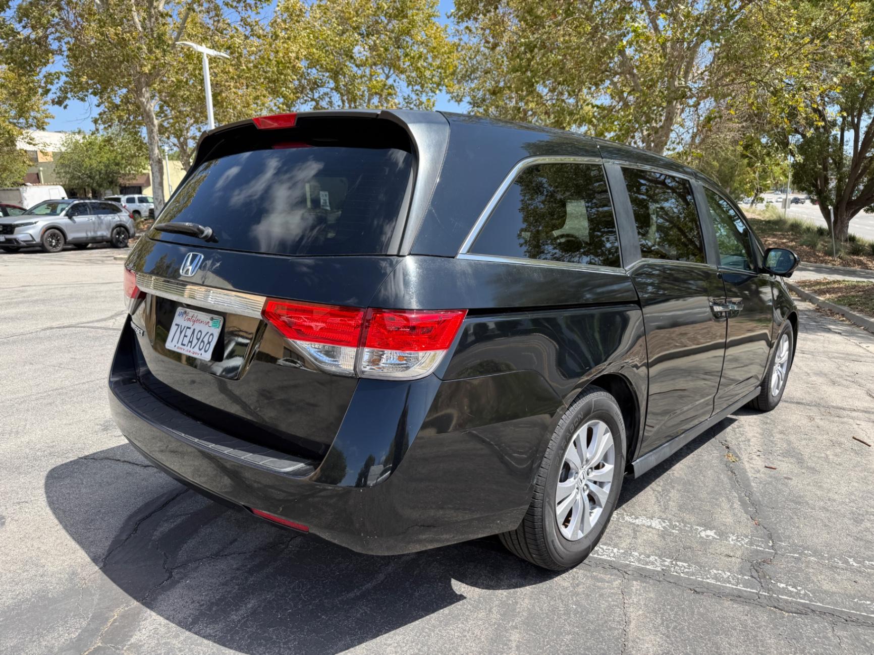 2017 Honda Odyssey EX-L - Photo 6
